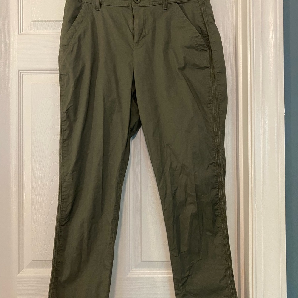 Eddie Bauer Green Chinos Relaxed Fit Cotton Blend